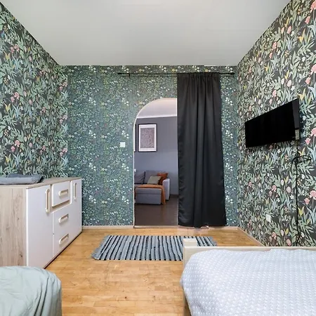 Lejlighed 2-bed, 1,5-bath Old Town Flat With Sauna And Bar *