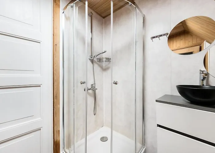 2-bed, 1,5-bath Old Town Flat With Sauna And Bar アパート