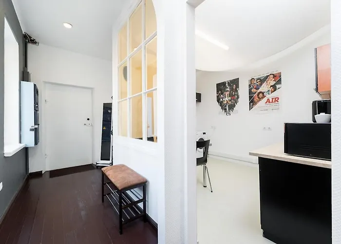 2-bed, 1,5-bath Old Town Flat With Sauna And Bar