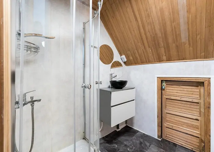 アパート 2-bed, 1,5-bath Old Town Flat With Sauna And Bar