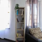 2-bed, 1,5-bath Old Town Flat With Sauna And Bar Lejlighed *