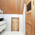 Apartamento 2-bed, 1,5-bath Old Town Flat With Sauna And Bar